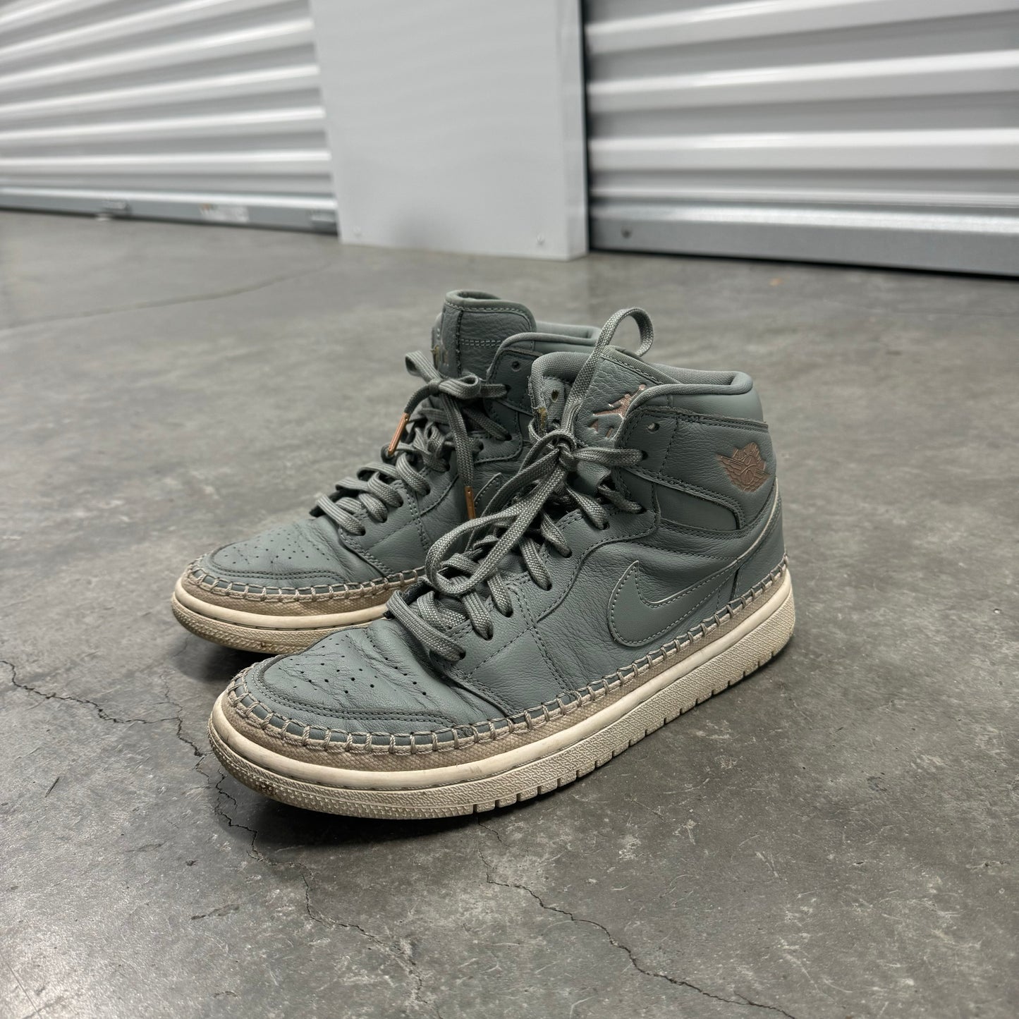 Jordan 1 Retro High Mica Green (Women's)