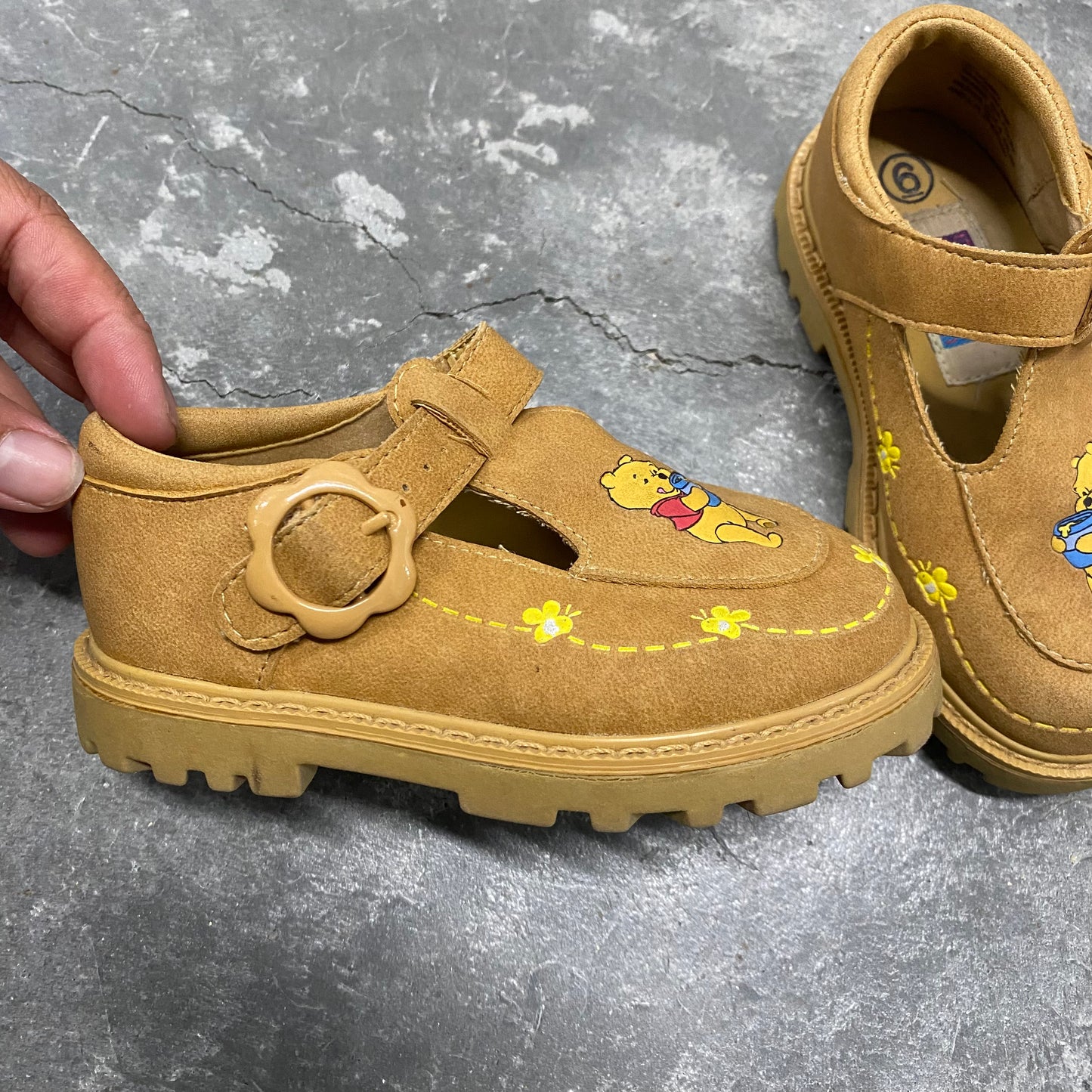 Vintage Winnie The Pooh Mary Janes  6c