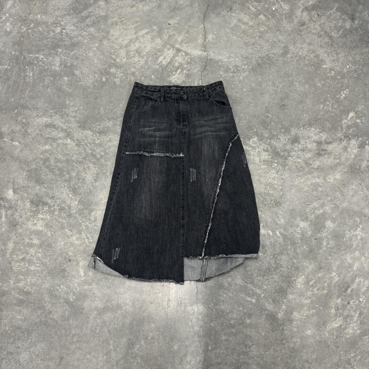 Women's Black and Grey Skirt